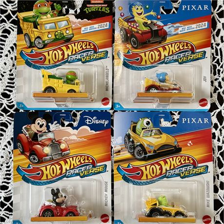Hot Wheels Racer Verse Pixar, Disney and TMNT Character Cars