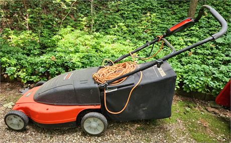 Black & Decker Electric Mulching Mower