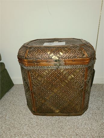 Wicker Lidded Basket