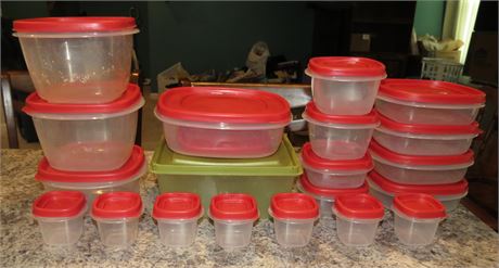 Rubbermaid Containers