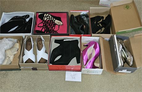 Mixed Ladies Shoe Lot Aeosoles,Earth,Clarks & More