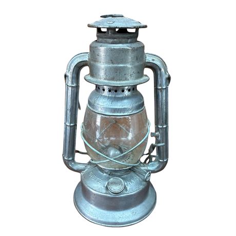 Vintage Dietz Little Wizard Lantern w/ Glass Globe