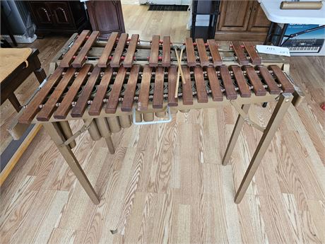 J.C. Deagan 330R Marimba Xylophone - Nice Vintage Sounding Bars