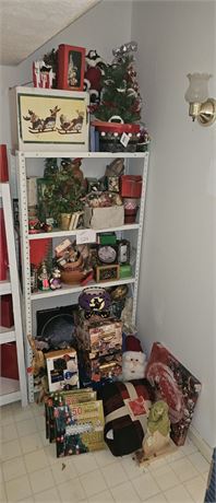 Large Lot of Mixed Christmas & Holiday - Ornaments / Lights / Plush & More
