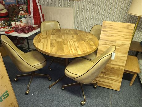 Vintage 70's-80's Round Table with Leaf & 4 Chairs