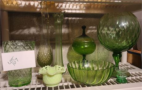 Attractive Green Glass Lot: Fenton/Art Glass/Stretch Vases & More