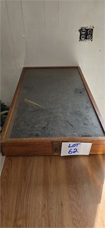 Large display Case
