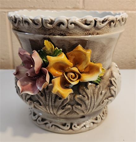 Capodimonte Vase With Roses