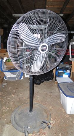 Lasko 30" Shop Floor Fan