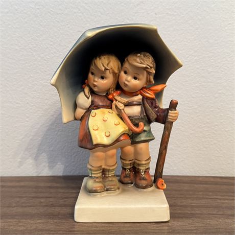 "Stormy Weather" Hummel TM3 6" Figurine