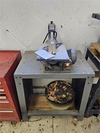 Craftsman 16" Scroll Saw With Cast Iron Base & Metal Table