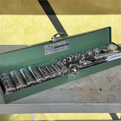 NEW Professional Tools Socket Set w/ Metal Case