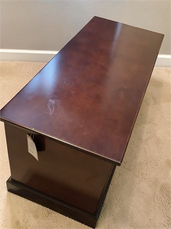 Lane-Style Vintage Cedar Hope Storage Chest W/2 Keys