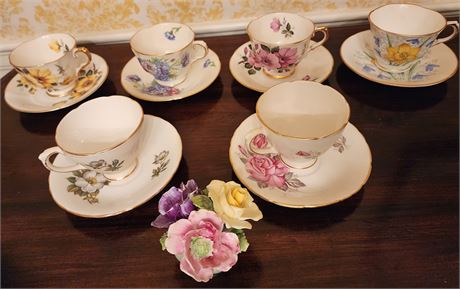 Beautiful Floral Tea Cups and Saucers