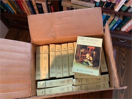 Book Lot - The Yearling By Marjorie Rawlings Scribners School Edition (1 Box)