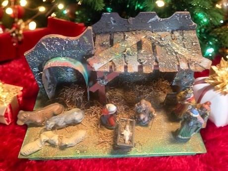 Vintage West Germany Paper Mache Nativity Scene/Creche & Figurines