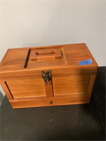 Field and Stream Wood Gun Cleaning Box