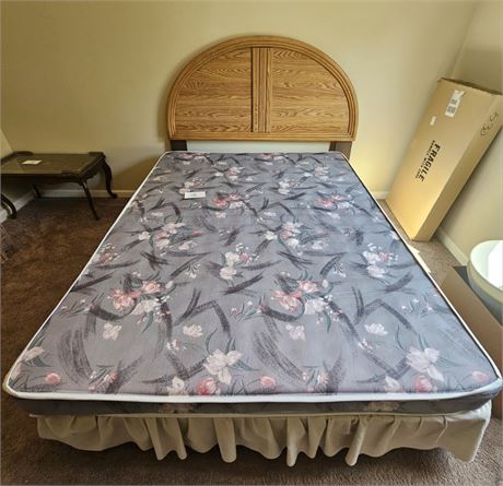 Full Size Bed With Wood Headboard