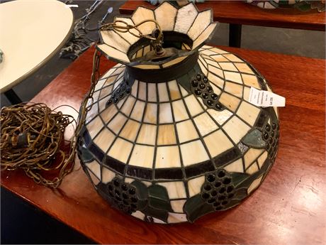 Tiffany-Style Leaded Stained Glass Pendant Chandelier W/Grape Motif