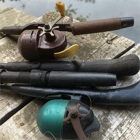 Vintage Fishing Rod/Spincast Reel/Pole Lot -  Pflueger, Shakespeare & More