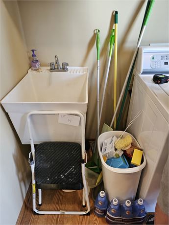 Laundry Room Cleanout : Swifter & More - Wet Jet / Step Stool / Mops / Etc.