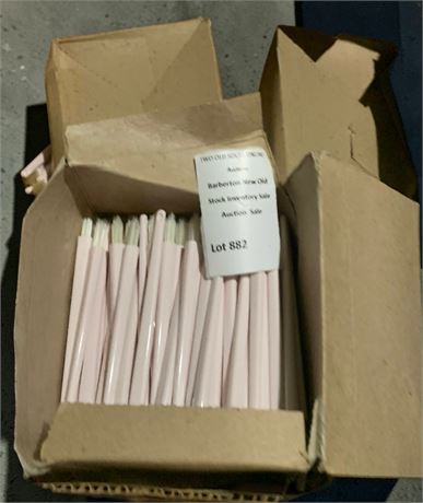 White Disposable Plug Brush Lot (1 Case W/7 Individual Boxes)