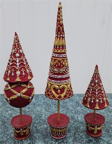 3 Red Tassel Tree Decorations