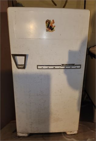 Admiral Deluxe Refrigerator