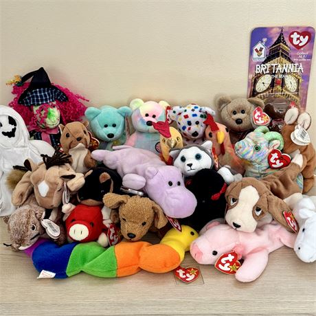 20+ Retired Ty Beanie Babies Mixed Lot - MINT!