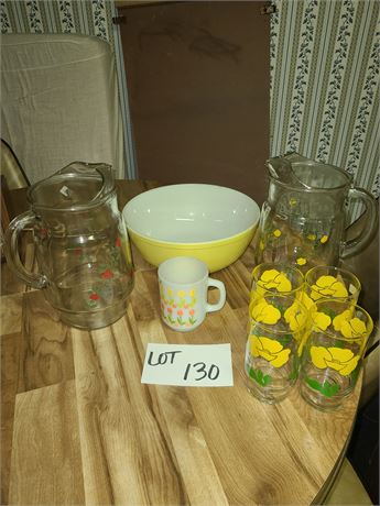 Vintage Kitchenware:Pyrex Lg. Yellow Bowl/Lemon Pitcher & Glasses/Rose Pitcher