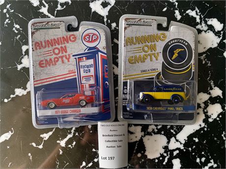 Greenlight Running on Empty Series Cars - STP 1971 Dodge Charger