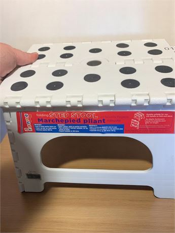 A Range Plastic Folding Step Stool