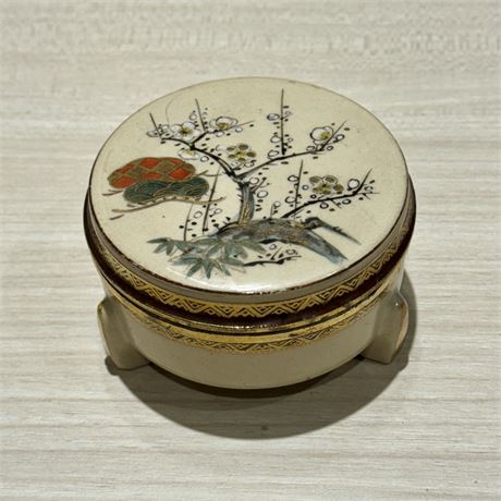 Japanese Erotic Shunga Porcelain Covered Trinket Holder, 19th Century