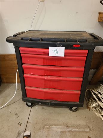 Rubbermaid Tool Chest