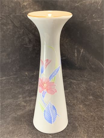 Vintage Cambridge Pastel Floral Pattern Vase With Gold Accents Date 10/8/1992
