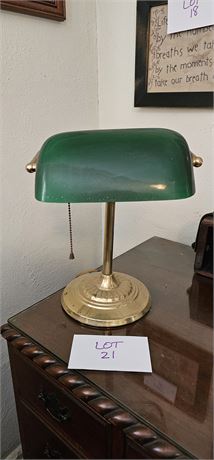 Bankers Traditional Emerald Green Desk Lamp