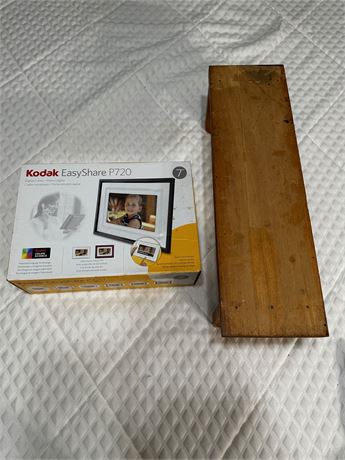 Kodak Digital Picture Frame and Small Shelf