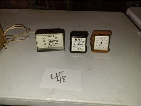 Travel Alarm Clocks : Westclock / Acu-rite & GE Electric Alarm Clock