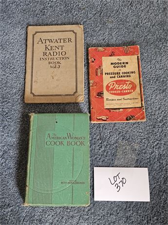 Vintage Books - 1940's Cook Book / Kent Radio & Presto