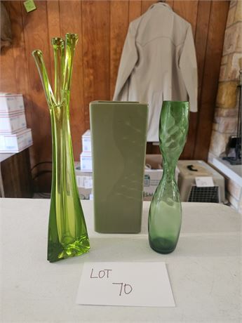 Green Pottery & Glass- Hand Blown Hourglass Bud Vase, Viking Green 3 Finger