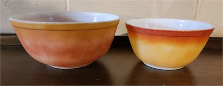 Vintage Pyrex Bowls