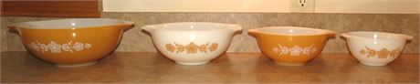 Vintage Pyrex Bowls