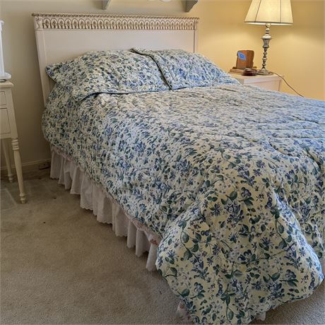 Mid-Century French Provincial Full Size Bed (Mattresses optional but great cond)