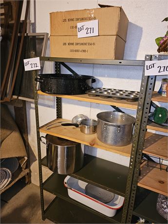 Mixed Kitchen Lot: Roasters / Snack Sets & More