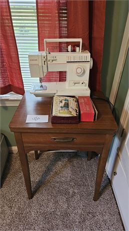 Singer Sewing Machine, Cabinet & Accessories
