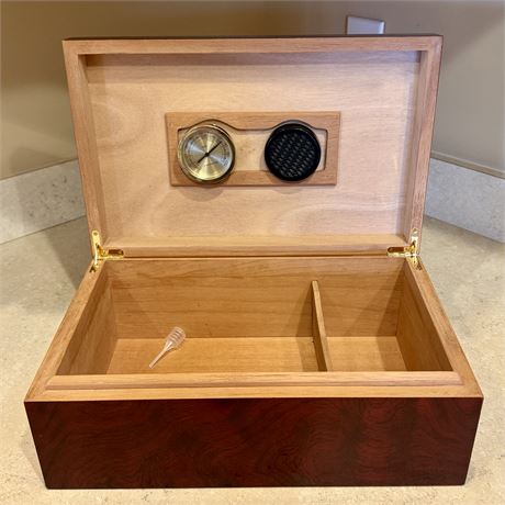 Executive Style Cigar Humidor