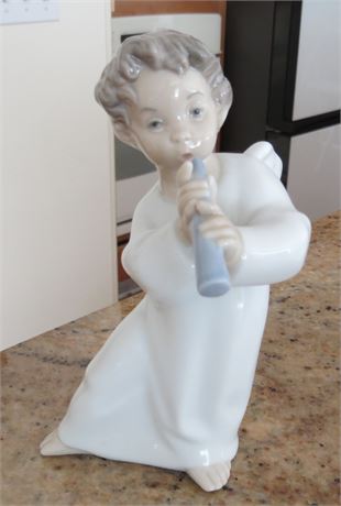 Lladro Angel With Flute Figurine