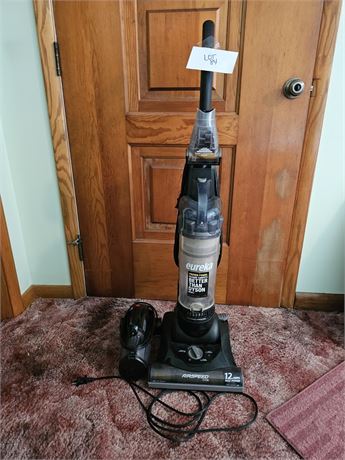 Eureka Upright Airspeed Sweeper & Dirt Devil Hand Vac