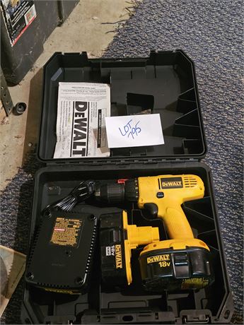 Dewalt 18V Cordless Drill with Battery / Charger & Case