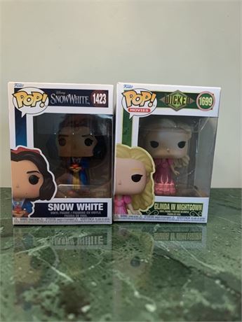 Funko Pop! Figures Glinda in Nightgown #1699 From The Wicked Movie